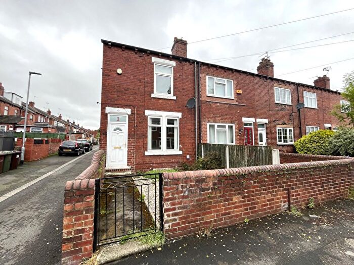 2 Bedroom Property To Rent In Gladstone Street, Normanton, WF6