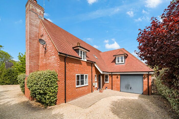 4 Bedroom Detached House For Sale In Picket Piece, Andover, SP11