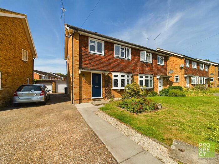 3 Bedroom Semi-Detached House To Rent In Burlsdon Way, Bullbrook, Bracknell, Berkshire, RG12