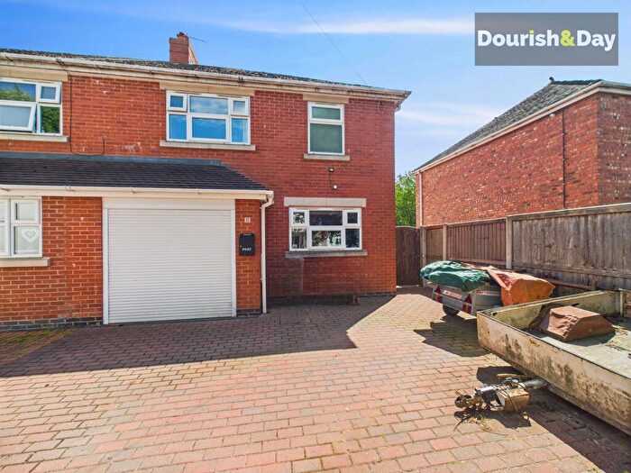 3 Bedroom Semi-Detached House For Sale In Gordon Avenue, Stafford, ST16