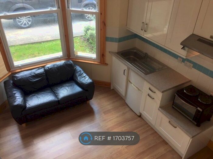 Studio To Rent In Sunninghill Rd, London, SE13