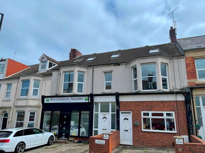 4 Bedroom Maisonette To Rent In Esplanade, Whitley Bay, NE26