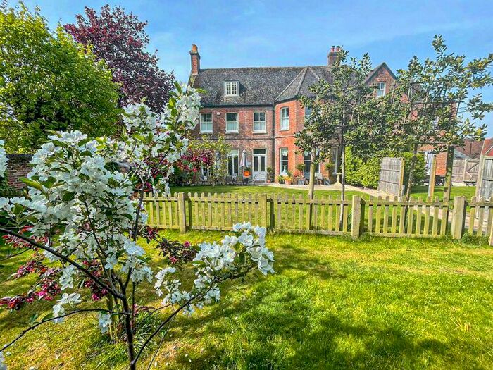 11 Bedroom Detached House For Sale In Quay Road, Christchurch, BH23