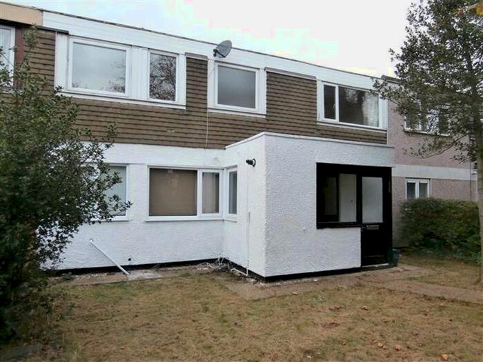 4 Bedroom Terraced House To Rent In Victoria Avenue, Southend, SS2