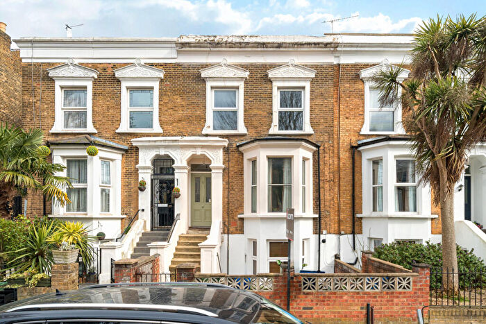 2 Bedroom Apartment For Sale In Fenwick Road, Peckham, London, SE15