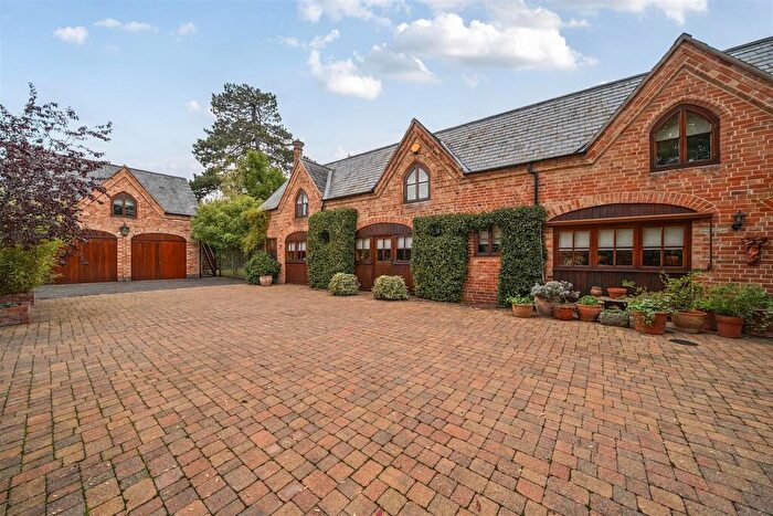 4 Bedroom Detached House For Sale In The Avenue, Bishopton, Stratford-upon-Avon, CV37