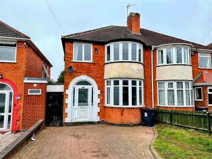 3 Bedroom Property To Rent In Worlds End Lane, Quinton, Birmingham, B32