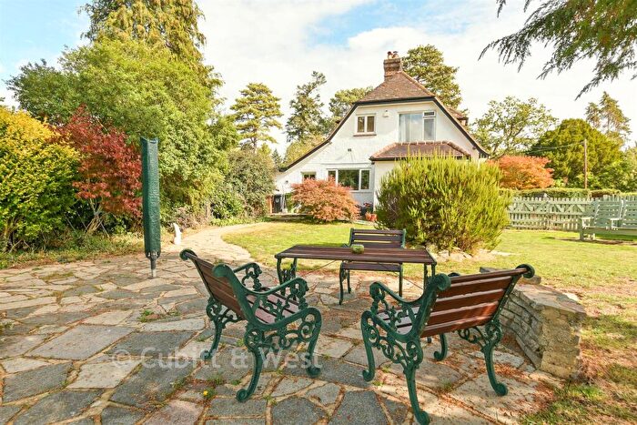 3 Bedroom Semi-Detached House For Sale In Middle Street, Betchworth, Surrey, RH3