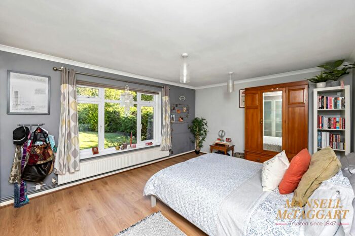 5 Bedroom Detached House For Sale In Durfold Wood, Plaistow, RH14