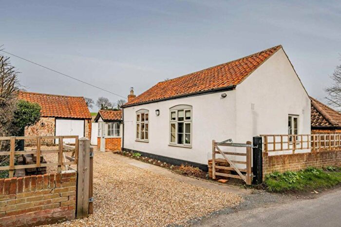 2 Bedroom Cottage To Rent In Upper Street, Salhouse, NR13