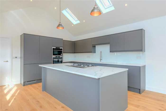 4 Bedroom Bungalow To Rent In Granhams Barns, Granhams Road, Great Shelford, CB22