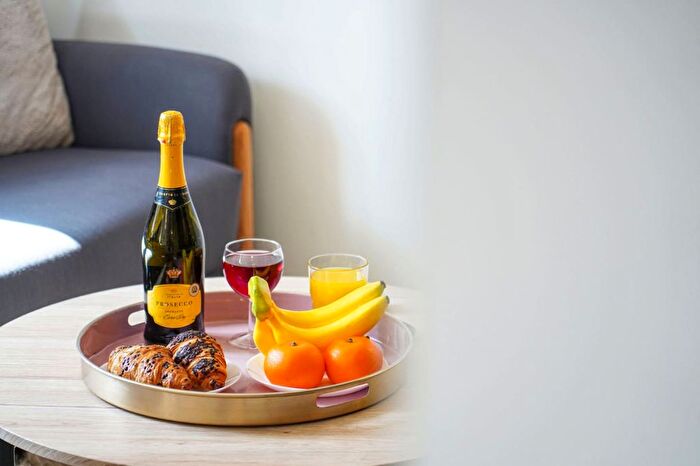 2 Bedroom Flat To Rent In Northampton District, NN3