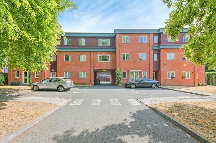 2 Bedroom Flat For Sale In Goosemoor Lane, Birmingham, B23