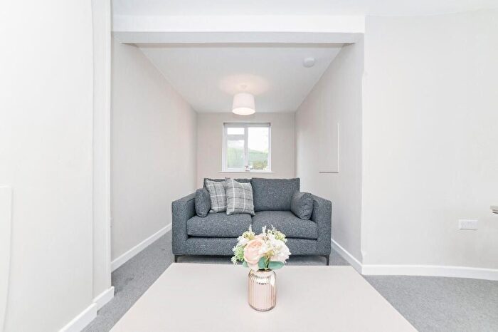 3 Bedroom Terraced House To Rent In Abbey Road, Beeston, Nottingham, NG9