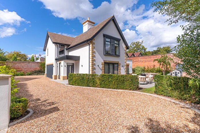 5 Bedroom Detached House For Sale In Ladies Walk Drive, Wilmslow, SK9