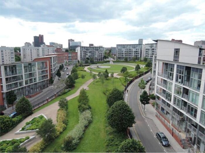 2 Bedroom Flat To Rent In Central Plaza, Mason Way, Birmingham, B15