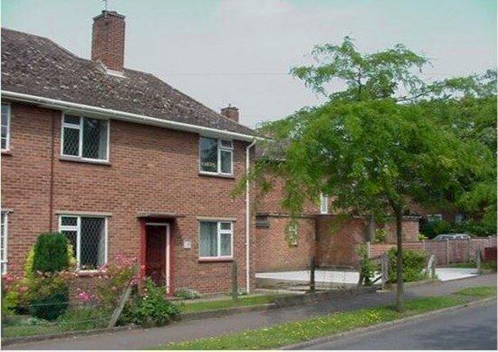 4 Bedroom Semi-Detached House To Rent In Wordsworth Road, Norwich, NR5