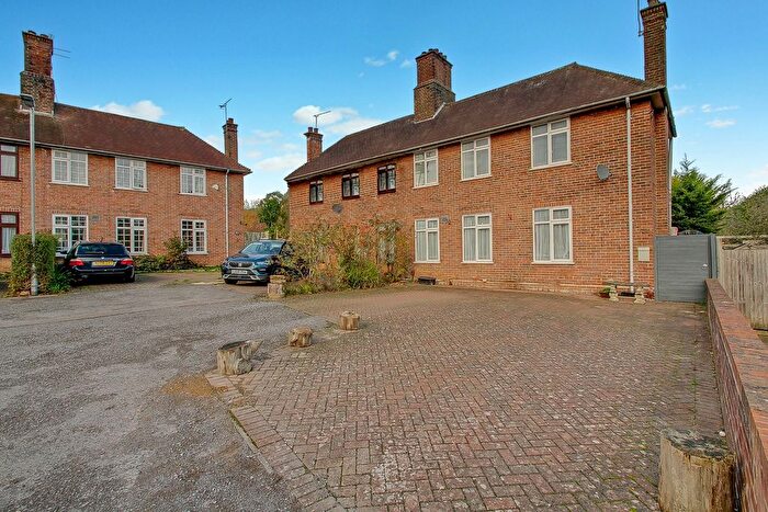 3 Bedroom Semi-Detached House For Sale In Reservoir Road, Ruislip, HA4