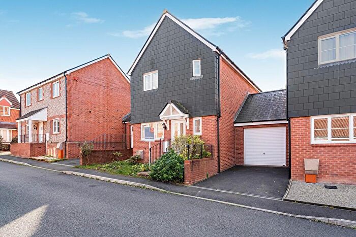 3 Bedroom Link Detached House For Sale In Higher Meadow, Cranbrook, EX5