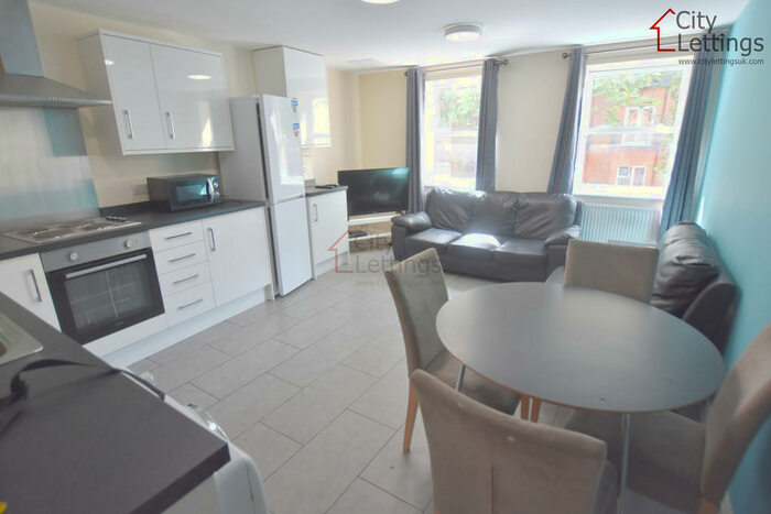 4 Bedroom Apartment To Rent In North Sherwood Street, Arboretum, NG1