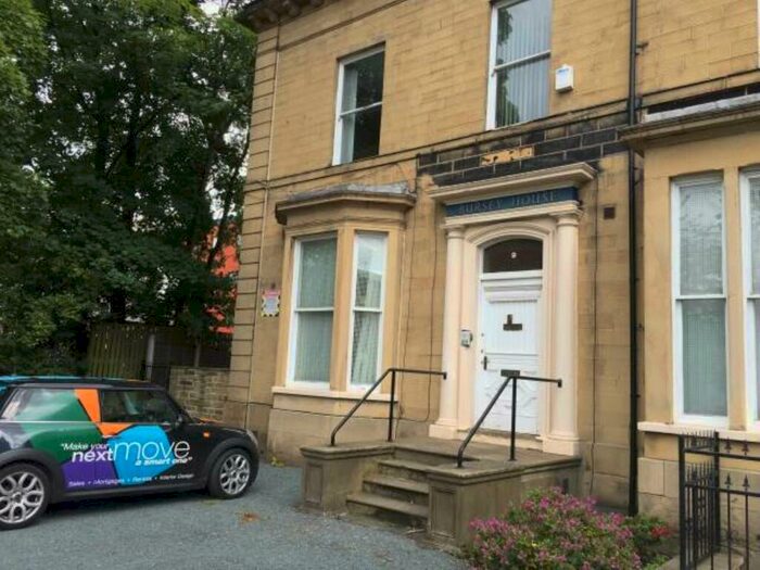 1 Bedroom Flat To Rent In Claremont, Bradford, BD7