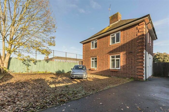 3 Bedroom Detached House To Rent In Maze Hill, London, SE3
