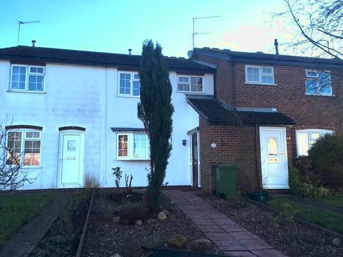 3 Bedroom Town House To Rent In Burton Close, Oadby, Leicester, LE2