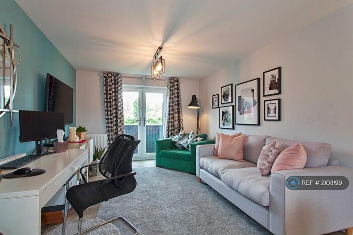 2 Bedroom Flat To Rent In Osbern Court, Shinfield, Reading, RG2