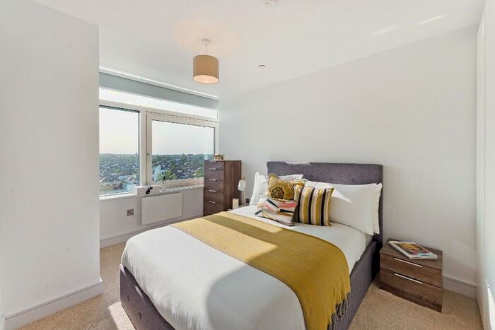 1 Bedroom Flat To Rent In Ewell Road, Surbiton, Surrey, KT6
