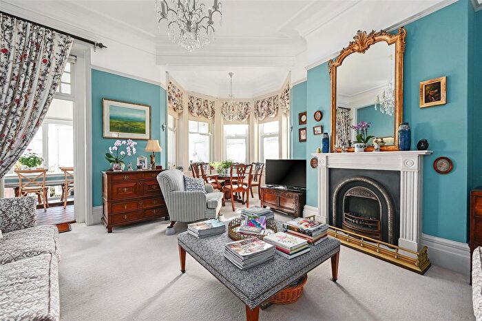2 Bedroom Flat For Sale In Bolebrooke Road, Bexhill-On-Sea, TN40