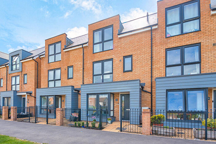 4 Bedroom Terraced House For Sale In Cowleaze Path, Mead Fields - Lovely Outlook, BS29