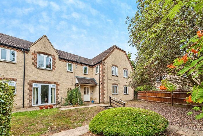 1 Bedroom Flat For Sale In Kelham Hall Drive, Wheatley, Oxford, OX33