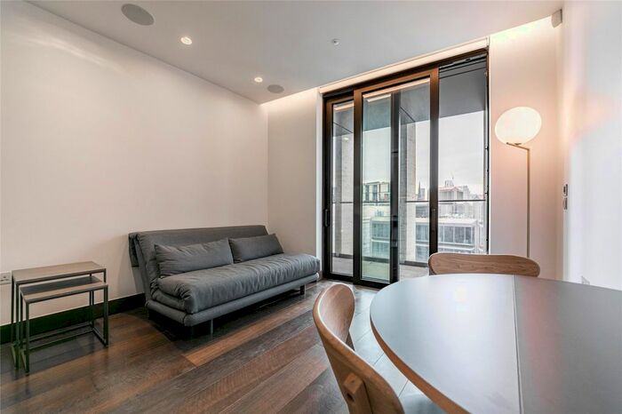 1 Bedroom Flat To Rent In Kings Gate Walk, London, SW1E