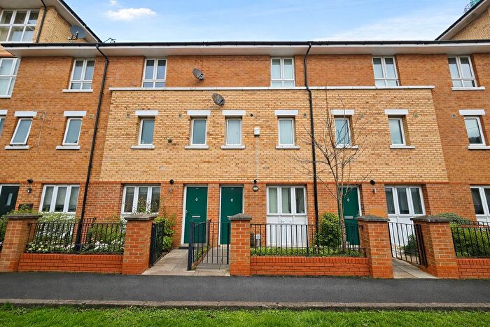 3 Bedroom Terraced House To Rent In Golders Green, Liverpool, L7