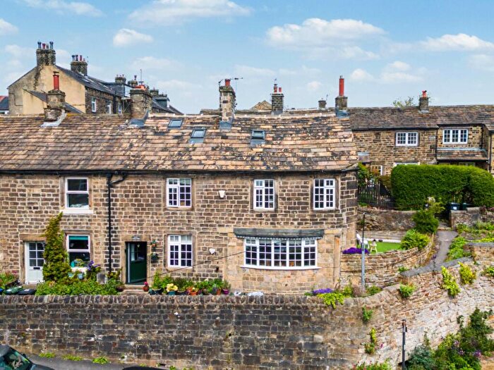 4 Bedroom Terraced House For Sale In Main Street, Addingham, LS29
