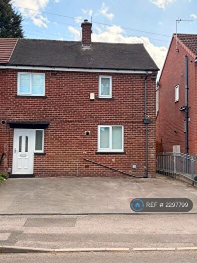 3 Bedroom Semi-Detached House To Rent In Kimberworth Park Road, Rotherham, S61