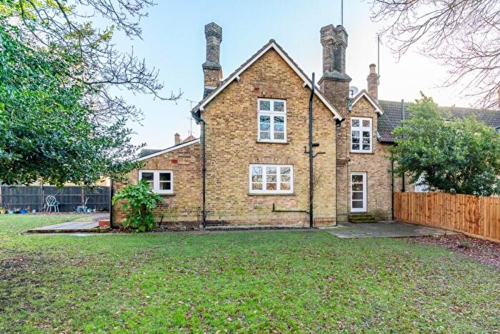 3 Bedroom Semi-Detached House To Rent In Watton At Stone, SG14