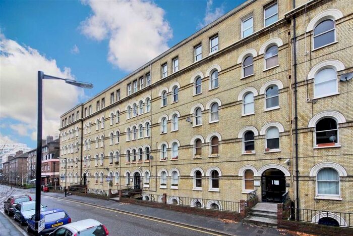 1 Bedroom Flat To Rent In Bath Terrace, London, SE1