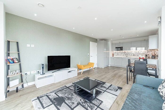 2 Bedroom Flat For Sale In St Johns Road, Harrow, HA1