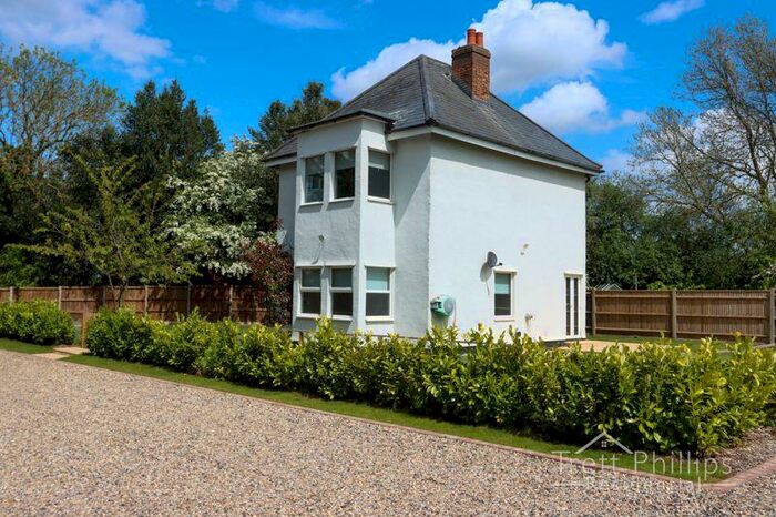 3 Bedroom Detached House To Rent In Sutton Road, Catfield, NR29