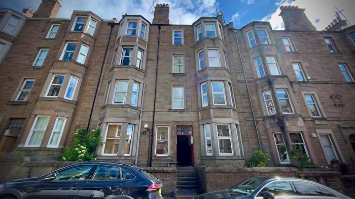 2 Bedroom Flat For Sale In Bellefield Avenue, , Dundee, DD1