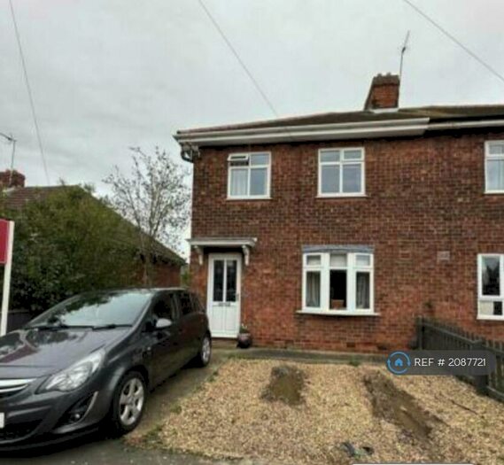 3 Bedroom Semi-Detached House To Rent In Keddington Crescent, Louth, LN11