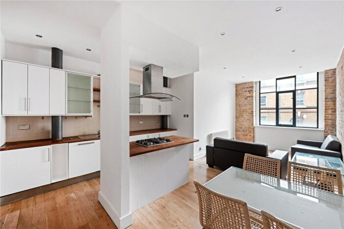 2 Bedroom Apartment To Rent In Thrawl Street, London, E1