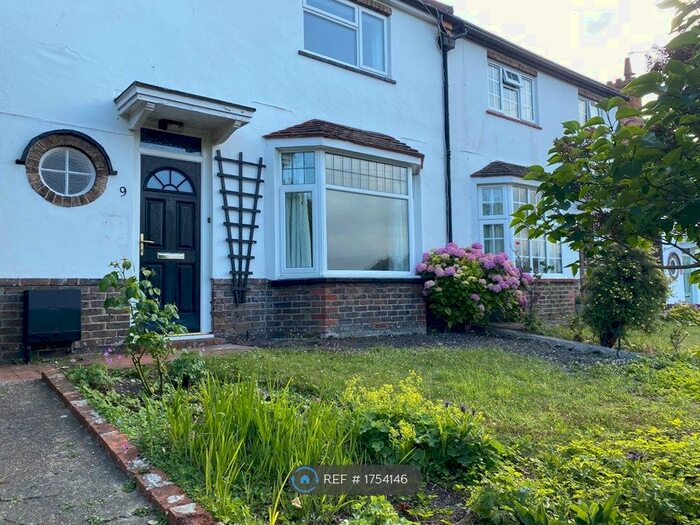3 Bedroom Semi-Detached House To Rent In Longland Road, Eastbourne, BN20