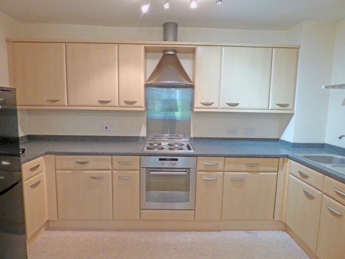 2 Bedroom Apartment To Rent In Merchants Court, Leonard Street, BD16