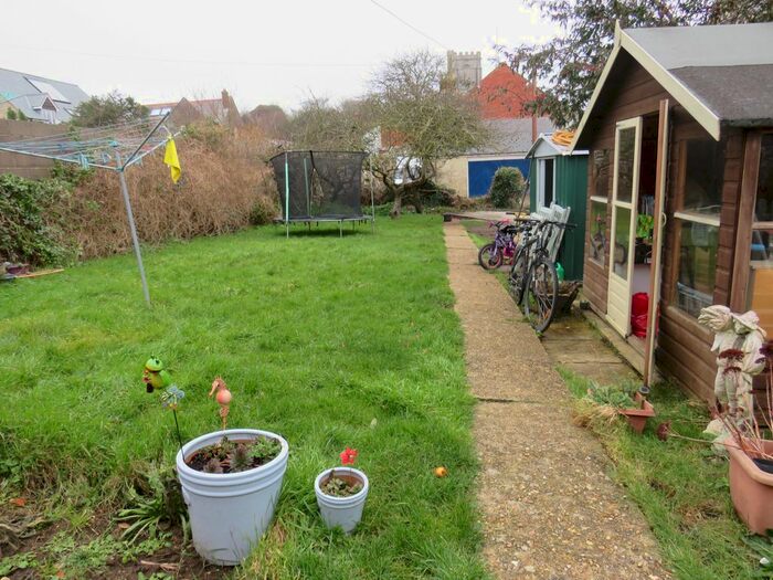 2 Bedroom Bungalow To Rent In Bryants Lane, Weymouth, DT4