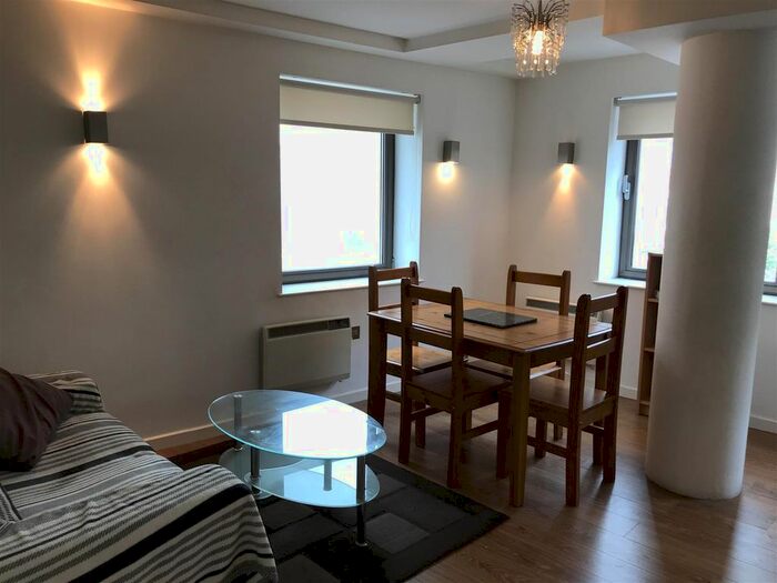 2 Bedroom Flat To Rent In Basilica, King Charles Street, Leeds, LS1