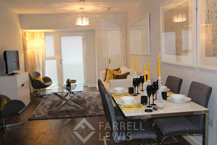 1 Bedroom Flat To Rent In Salisbury Gardens, Southall, UB2