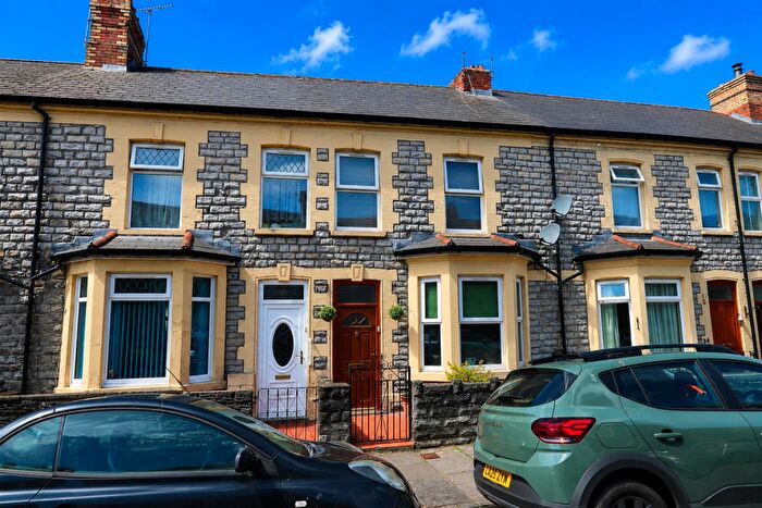 3 Bedroom Terraced House For Sale In Castleland Street, Barry, CF63