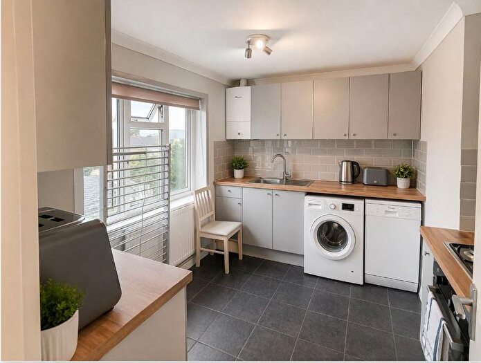 2 Bedroom Flat For Sale In Braddon Avenue, Stapleford, NG9